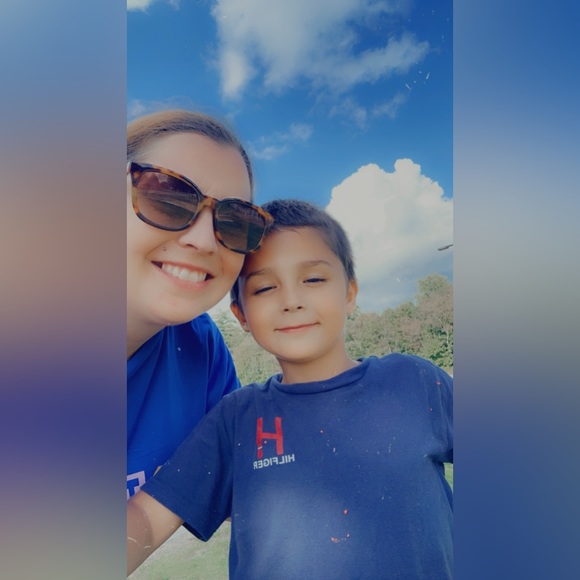 Meet your Posher, Kimberly - Picture 1 of 6